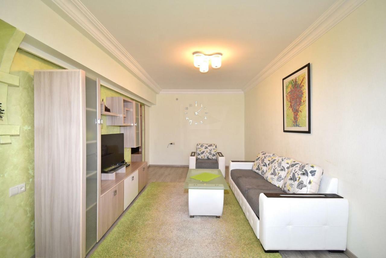 Perfect Apartment In Center Of Yerevan City Екстер'єр фото
